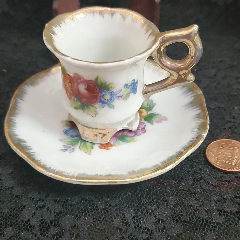 Vintage‎ Mini Tea Cup & Saucer Made in Japan EG